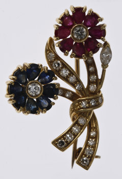 204915. BROSCH, 18 K guld, diamanter, safirer, rubiner. Tot vikt ca 5,5 gr.