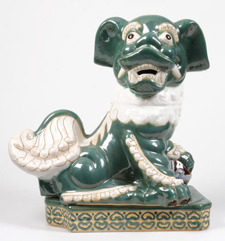 205415. FIGURIN, porslin, Kina, 1900-talets andra hälft.