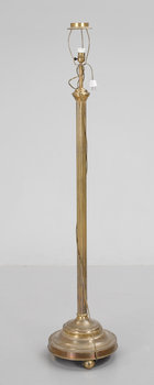 213545. GOLVLAMPA, mässing, tidigt 1900-tal.