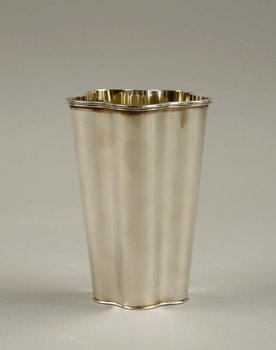 214209. BÄGARE, sterlingssilver, Vera Ferngren, CG Hallberg, 1959. Ca 165 gr.