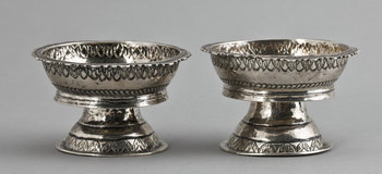 215399. SALTKAR, ett par, silver, 1900-tal. Ca 100 gr.