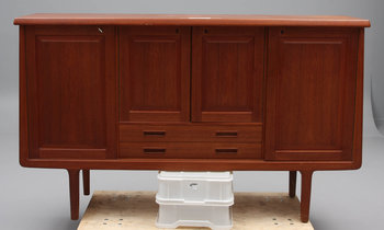 218950. SIDEBOARD, 1900-talets andra hälft.