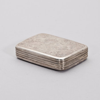 220058. DOSA, silver, Gustaf Theodor Folcker Stockholm 1855. Vikt ca 105 gram.