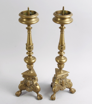 22269. LJUSSTAKAR, ett par, malm, barockstil, 1900-tal.