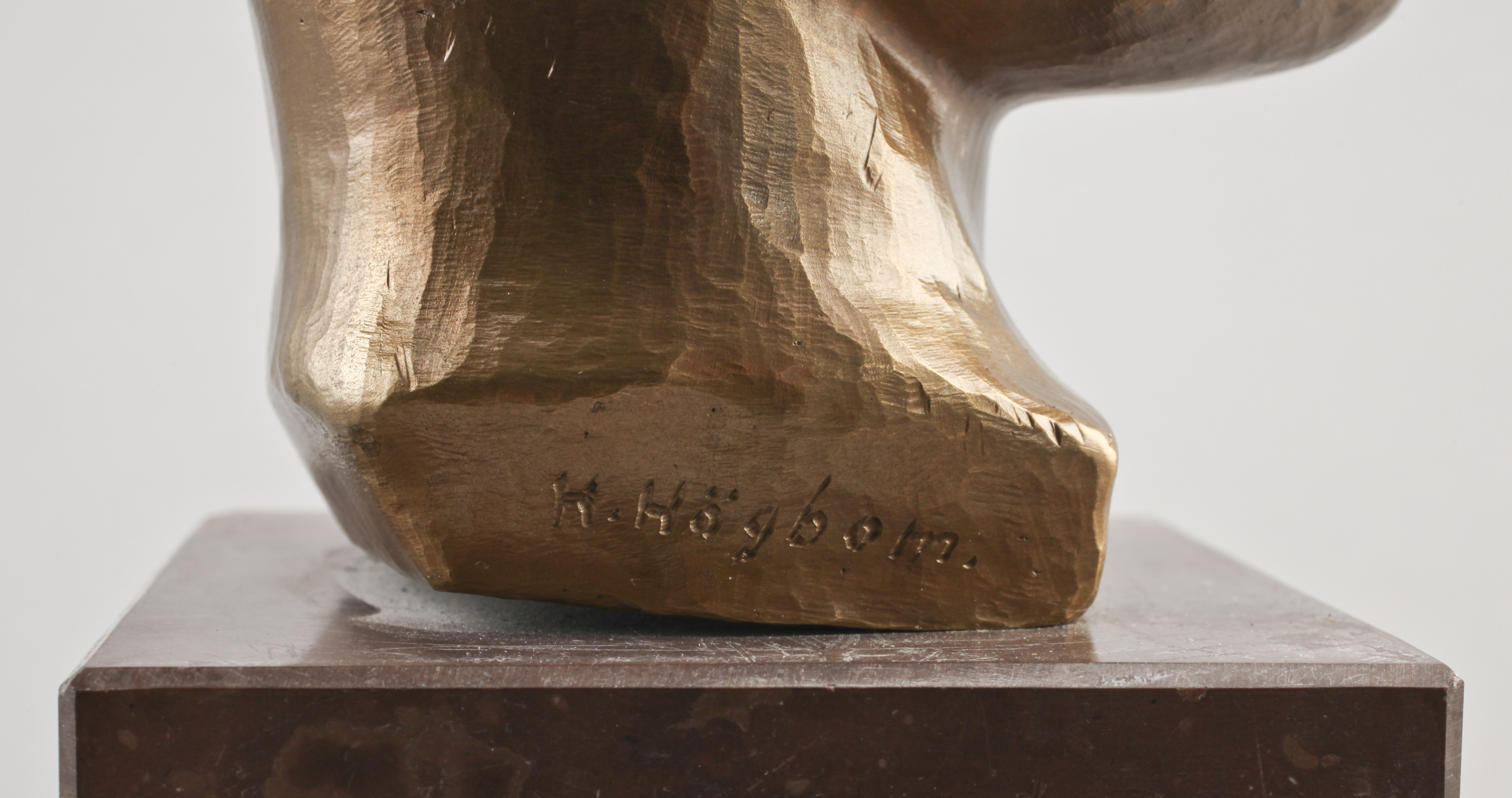 HELGE HÖGBOM, skulptur, brons, sign. - Bukowskis