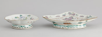 225401. FAT, 2 st, porslin, Kina, 18001900-tal.