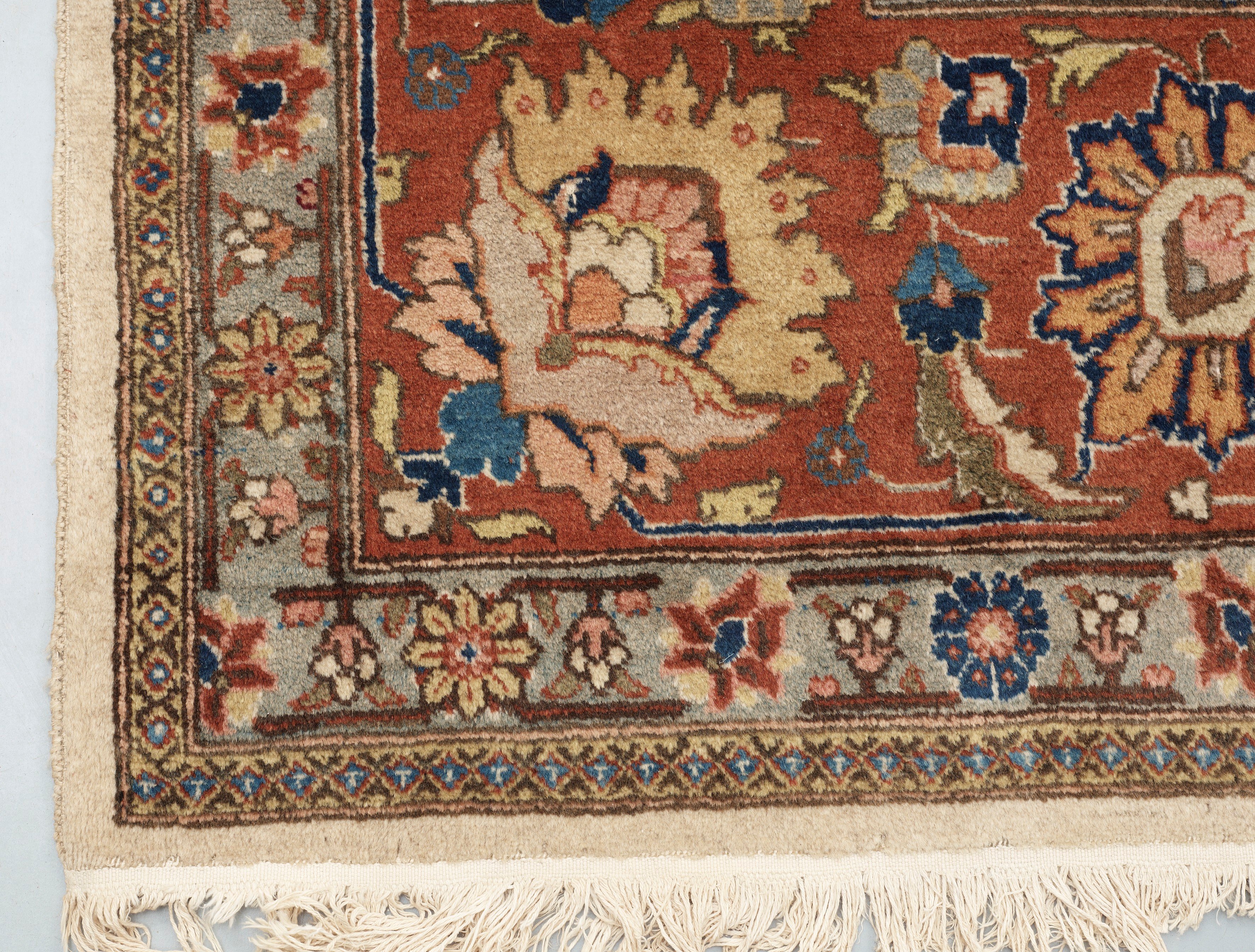 SEMI ANTIQUE TABRIZ Bukowskis