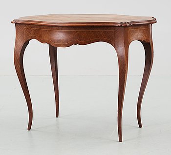 235769. BORD, rokokostil, 1900-talets början.