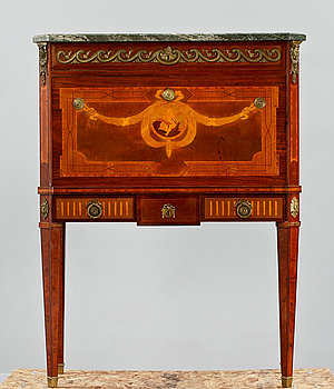 237696. SEKRETÄR, gustaviansk stil, omkring 1900-talets mitt.