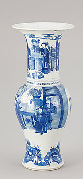 239609. VAS, porslin, Kina, 1900-talets första hälft.