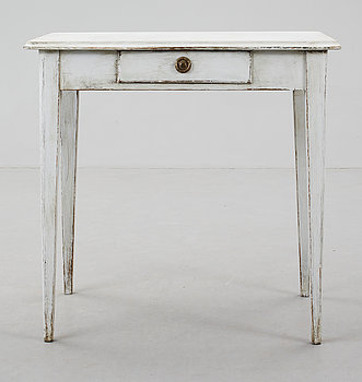 239866. BORD, gustaviansk stil, 1900-talets början.