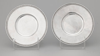 241597. TALLRIKAR, ett par, sterlingsilver, Borgila, Stockholm 1931-34. Totalvikt ca 430 gram.