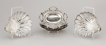 241745. SKÅLFAT, 24, silver, England, bla Birmingham, sent 1800-tal. Totalvikt ca 440 gram.
