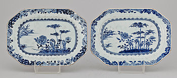 241873. STEKFAT, ett par, porslin, Qianlong, Kina 1700-tal.