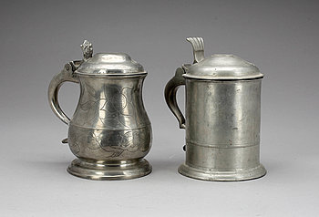 242080. STOP, 2 st, Adolf Helledaij, Jönköping, verksam 1782-1801 samt Nils Abraham Santesson, Stockholm, 1856.