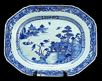 242863. STEKFAT, ett par, porslin, Kina, 17001800-tal.