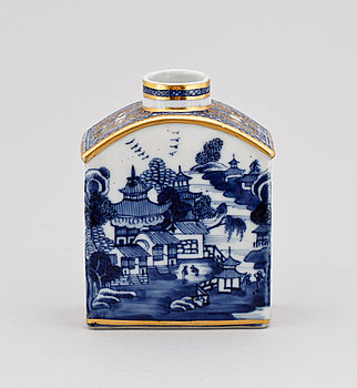 242906. TEDOSA, porslin, Kina, Jiaqing, 1800-talets början.