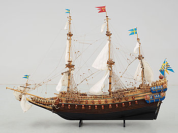 243257. FARTYGSMODELL, trä och textil, 1900-talets mitt.