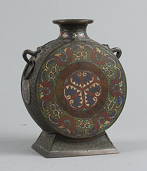 244031. VAS, cloisonné. 1800-talets slut.