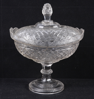 24463. BONBONJÄR, glas, 1800-talets andra hälft.