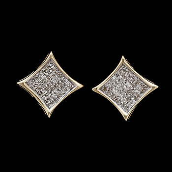 244743. ÖRHÄNGEN, 14k guld med pricesslipade diamanter.