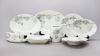 246523. MATSERVIS, 44 delar, porslin, Maria Björnbär, Rosenthal.