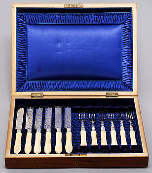 248009. FISKBESTICK, 12 st, silver samt nysilver, Sheffield, England, 1900-tal.