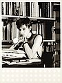 "Bibliothek Babylon White".