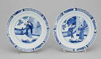 256029. FAT, ett par, porslin, Qianlong, Kina 1700-tal.
