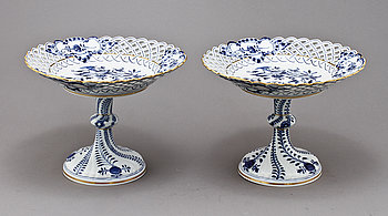 256656. UPPSATSSKÅLAR, ett par, porslin, Meissen, 1900-talets mitt.