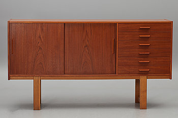 257056. SIDEBOARD, 1900-talets andra hälft.