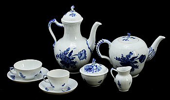 261409. SERVISDELAR, 64 st, porslin, Blå Blomst, Royal Copenhagen, Danmark, 1900-talets andra hälft.