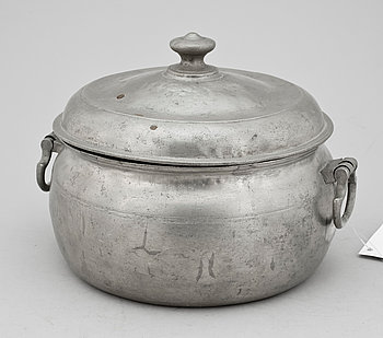 261902. GRÖTSKÅL, tenn, 1800-tal.