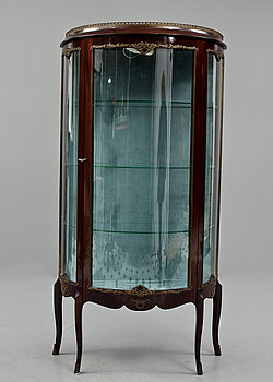 266877. VITRINSKÅP, 1900-talets mitt.