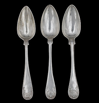 267864. MATSKEDAR, 7 st, silver, snarlika, troligen Jonas Olsson Enberg, Värnesborg, 1856. Vikt 399g.