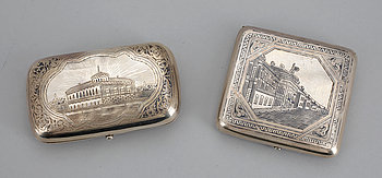 267924. CIGARETTETUIER, 2 st, silver, Moskva 1885 resp 1893. Totalvikt ca 260 gram.