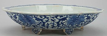 268397. FAT, porslin, Kangxi 1662-1722. Kina.