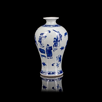 271400. VAS, porslin, Kina, omkring år 1900.