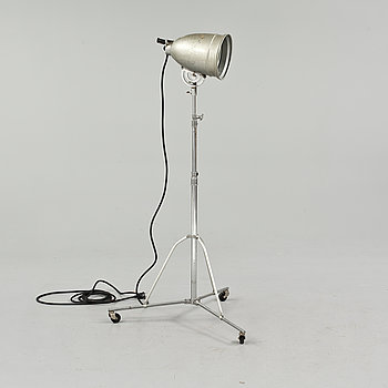 271750. GOLVLAMPA, Colortran, 1900-tal.