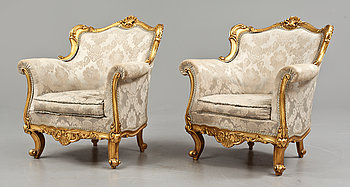 271902. BERGERER, ett par, rokokostil, 1900-talets första hälft.