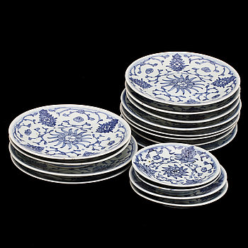 274510. ASSIETTER, 16 st, porslin, Kina, 1800-tal.