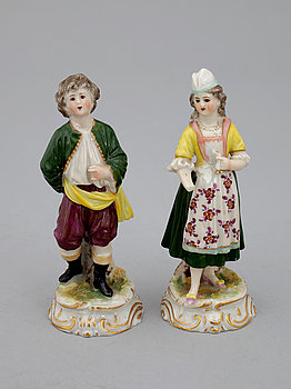 275010. FIGURINER, ett par, porslin, Ludwigsburg, troligen tidigt 1900-tal.