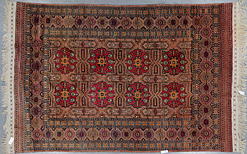 275147. MATTA, semiantik, Turkmenistan. 320 x 205.