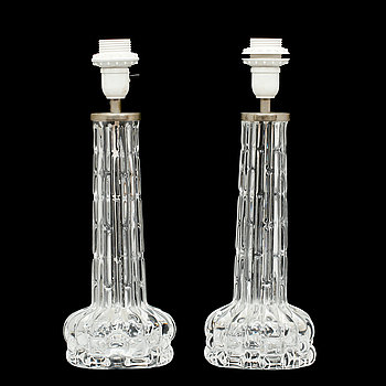 275542. BORDSLAMPOR, ett par, glas, design Carl Fagerlund, Orrefors, 1900-talet andra hälft.