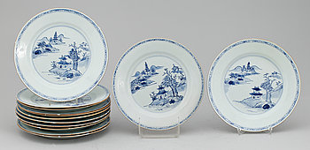 275708. TALLRIKAR, 13 st, porslin, Kina, 17001800-tal.