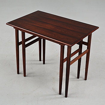 279275. SATSBORD, 2 delar, 1900-talets andra hälft.