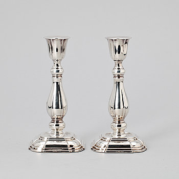 280439. LJUSSTAKAR, ett par, silver, Cesons Guldvaru AB, Göteborg 1978.