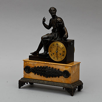 280491. BORDSPENDYL, senempire, 1800-talets första hälft.