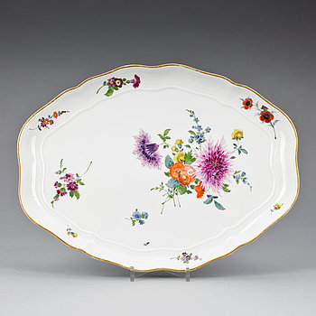 280525. BRICKA, porslin. Meissen, 1900-tal.