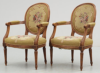 281158. KARMSTOLAR, ett par, gustaviansk stil, 1900-talets första hälft.